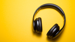 DMJX, Aktuelt, Det lytter eksperten selv til: 3 podcastanbefalinger