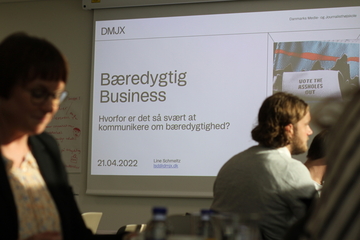 Erhvervsnetværket Bæredygtig Business afholdt for nylig et netværksmøde på DMJX i Aarhus, hvor docent Line Schmeltz holdt et oplæg om bæredygtig kommunikation. Foto: Christopher Bering Baden